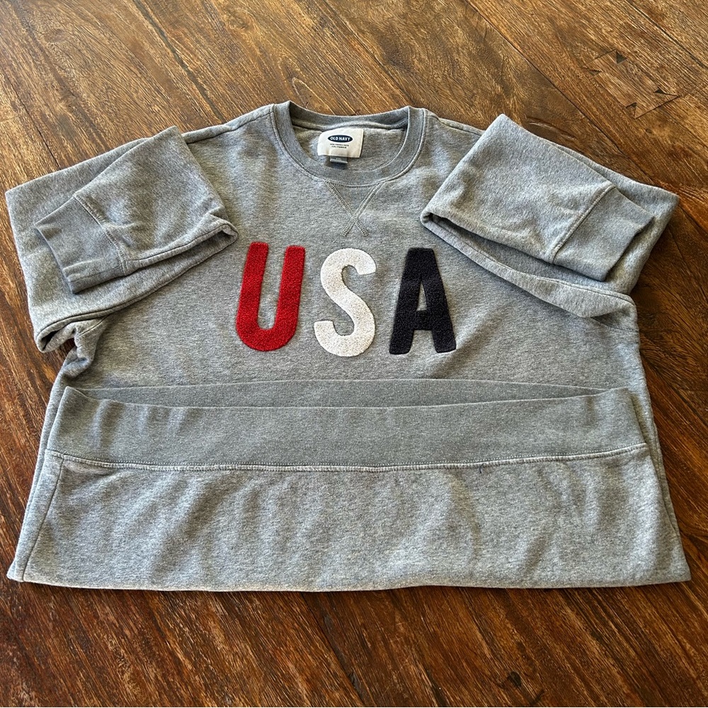 USA crewneck